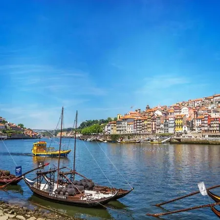 Duplex 2 Bedroom For 3 In Bolhao Market Porto