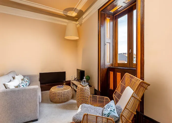 Apartment Duplex 2 Bedroom For 3 In Bolhao Market