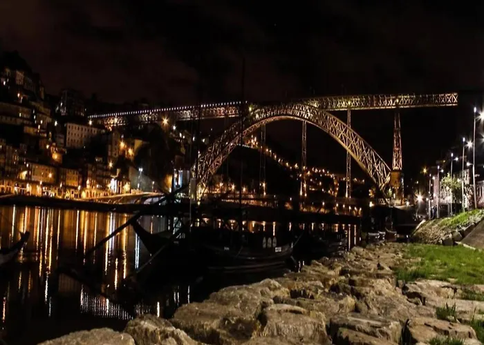 Lägenhet Duplex 2 Bedroom Apt For 3 In Bolhao Market