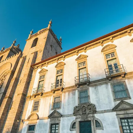 Duplex 2 Bedroom For 3 In Bolhao Market