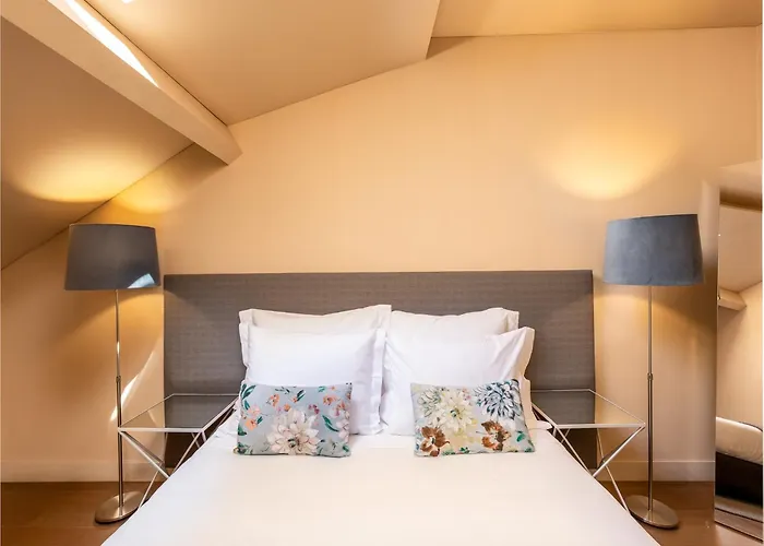 Duplex 2 Bedroom For 3 In Bolhao Market Oporto