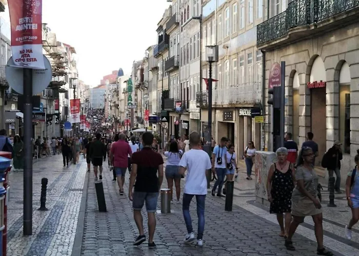 Duplex 2 Bedroom For 3 In Bolhao Market *